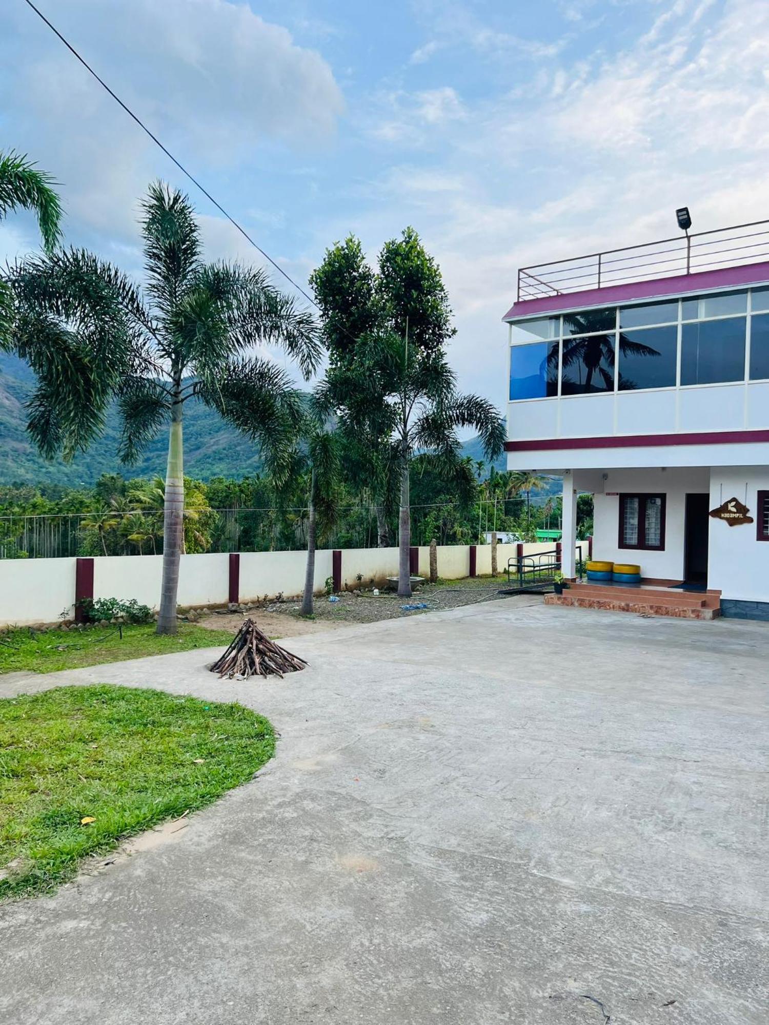 Villa Kadampil Bliss à Maraiyūr Extérieur photo
